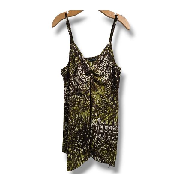 Blue Diamond Plus Women's green Plus Size sharkbite hemline sleeveless Blouse 1x - Picture 1 of 8